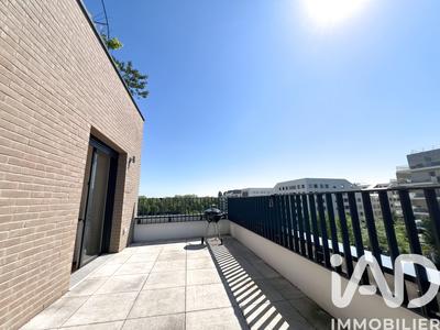 Appartement - 96 m² - 5 pièces