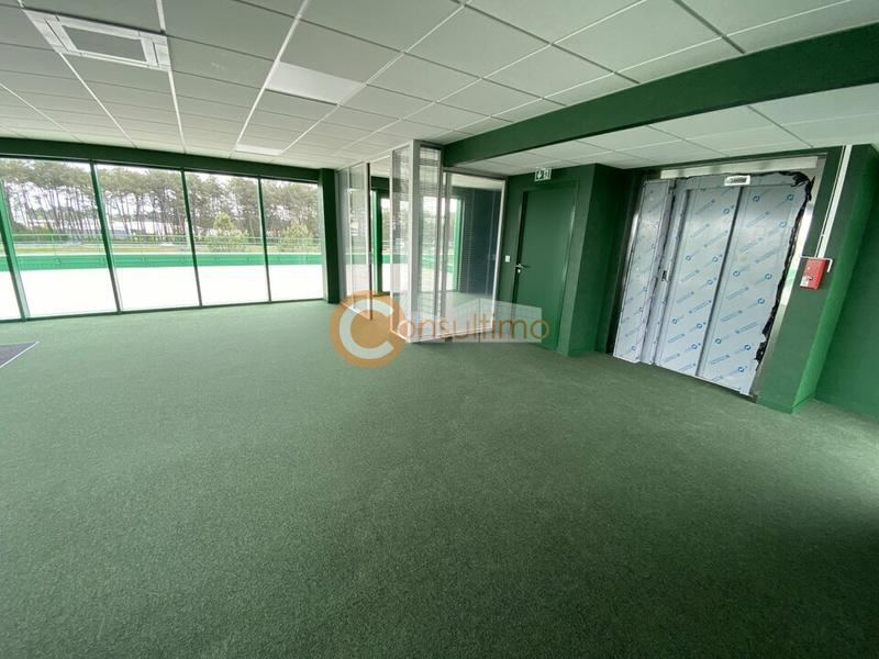 Local d'activité / Entrepôt - 782 m²