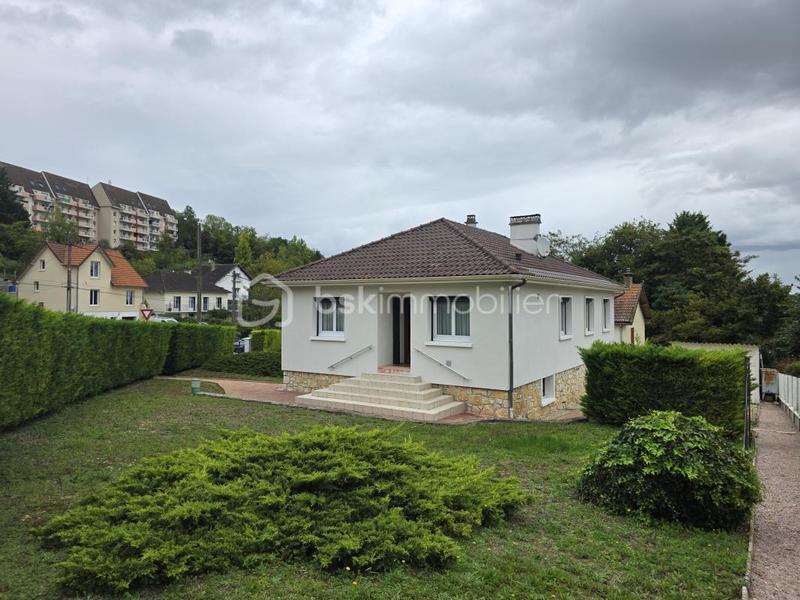 Maison traditionnelle - 96 m² - 4 pièces