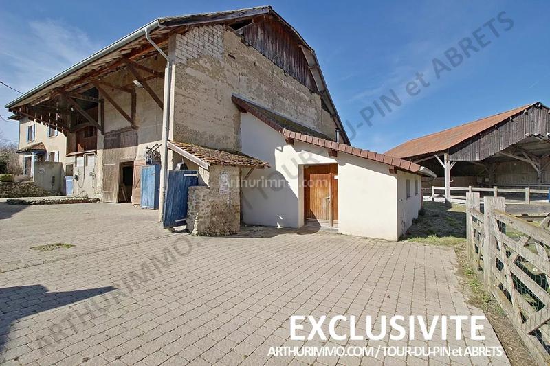 Maison - 220 m² - 7 pièces