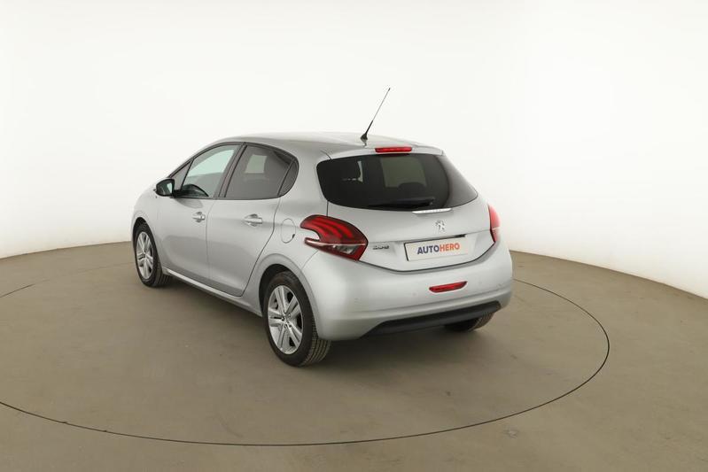 Peugeot 208 1.6 Blue-HDi Style 5p 100 ch