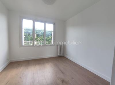 Appartement - 64 m² - 4 pièces