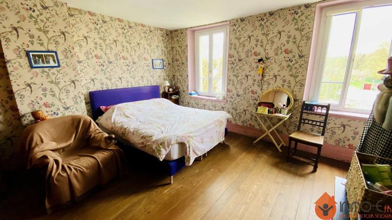 Maison - 200 m² - 7 pièces