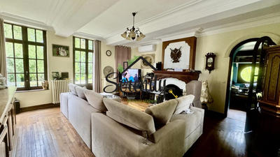 Maison - 297 m² - 6 pièces