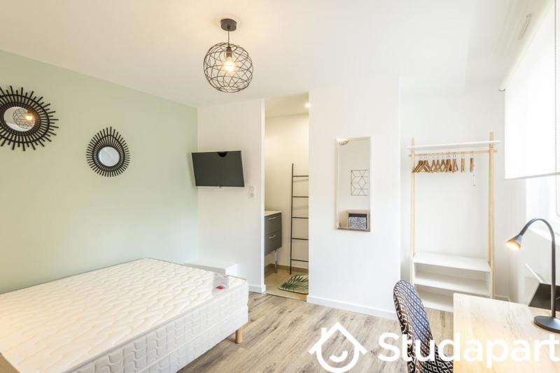 Chambre - 9 m² - 1 pièce