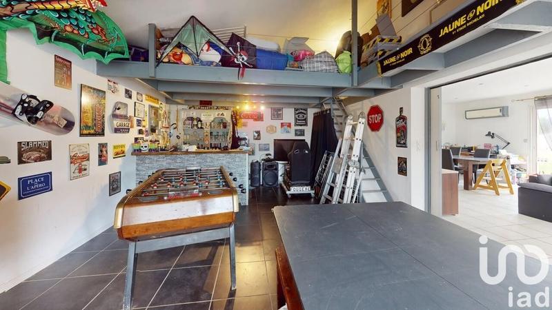 Maison - 167 m² - 8 pièces