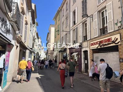 Fonds de commerce - 28 m²