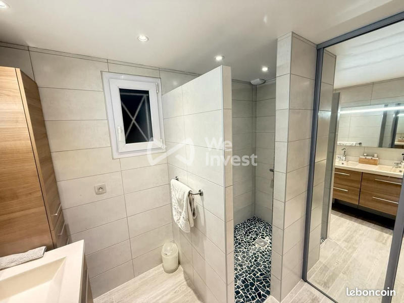 Maison contemporaine - 145 m² - 6 pièces