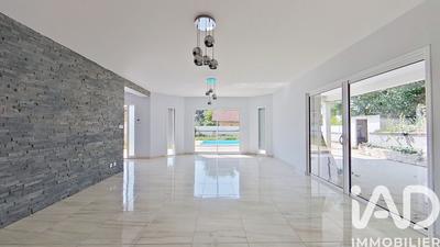 Maison - 126 m² - 5 pièces