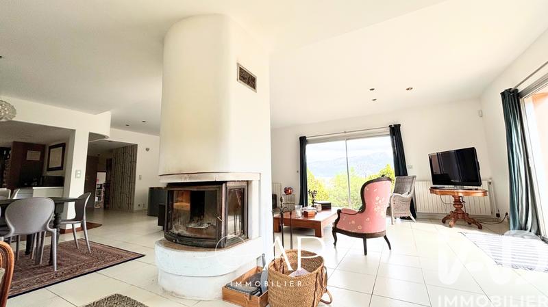 Maison de maîtres - 240 m² - 6 pièces