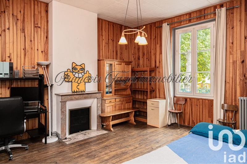 Maison - 200 m² - 7 pièces