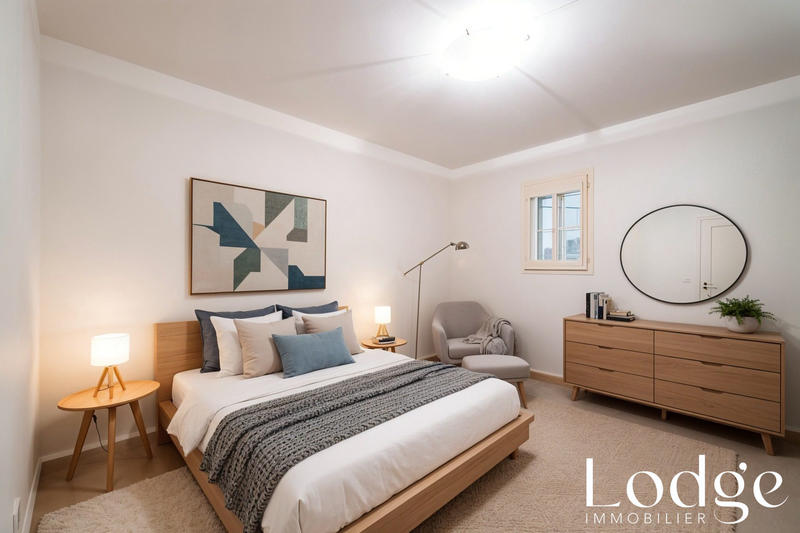 Maison traditionnelle - 180 m² - 6 pièces