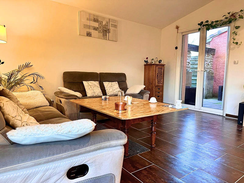 Maison - 170 m² - 9 pièces