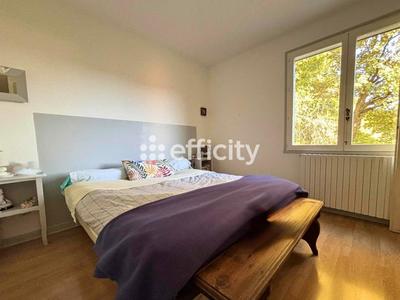 Villa - 174 m² - 8 pièces