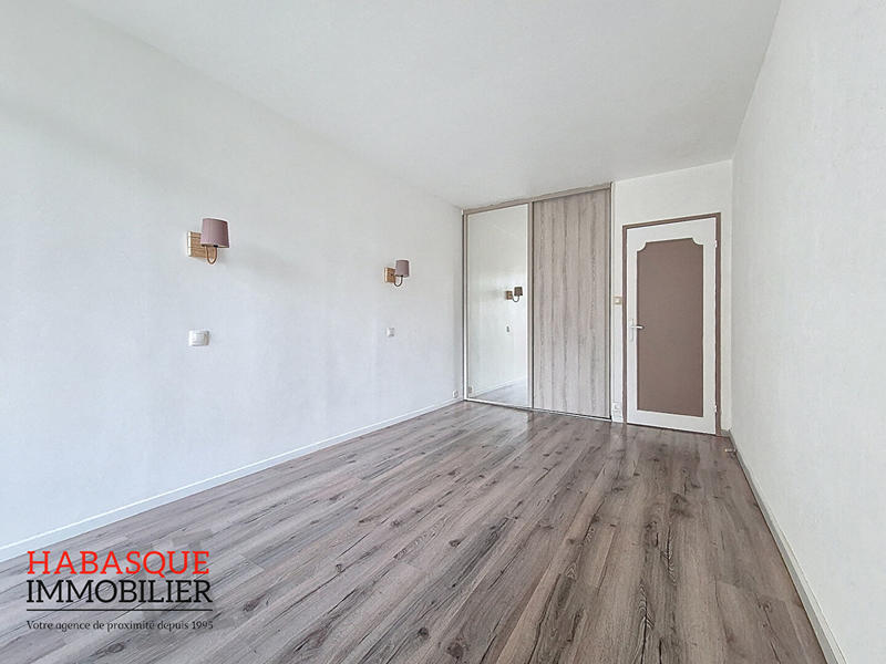 Appartement - 89 m² - 5 pièces