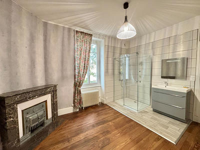 Maison - 121 m² - 7 pièces