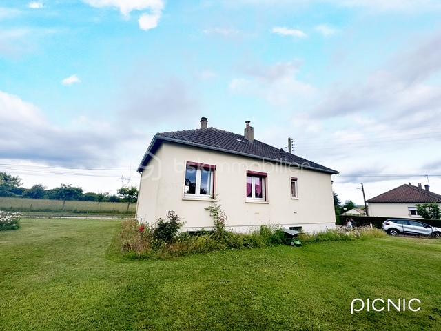 Maison traditionnelle - 85 m² - 4 pièces