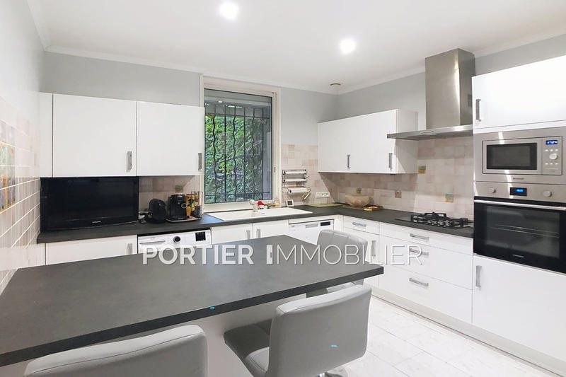 Villa - 140 m² - 6 pièces