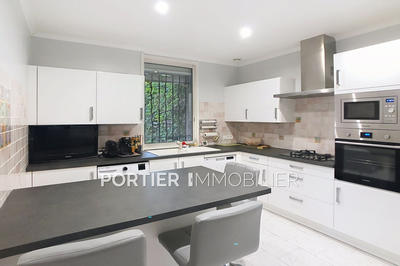 Villa - 140 m² - 6 pièces