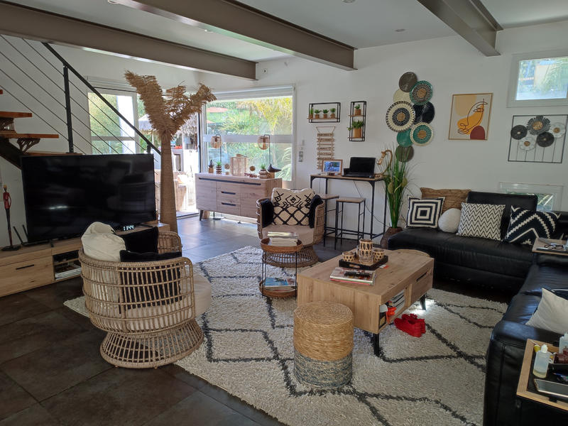 Maison - 200 m² - 6 pièces