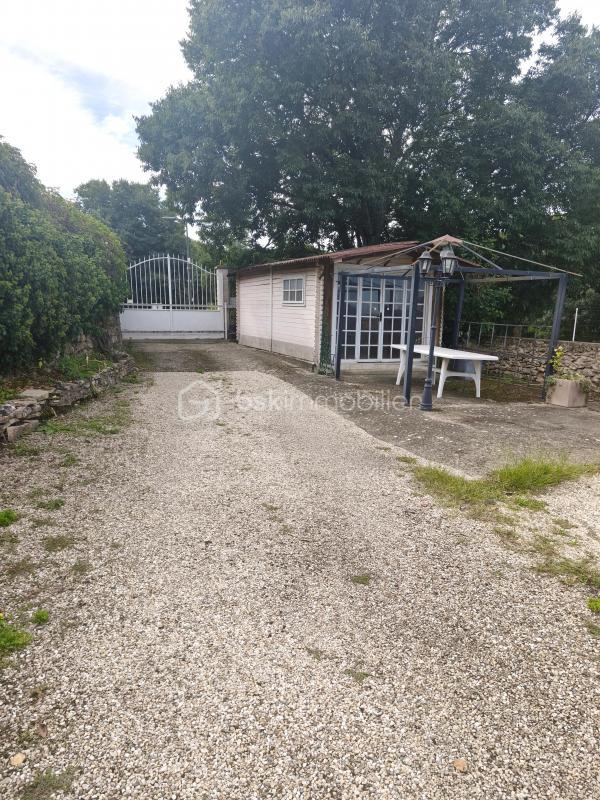 Maison traditionnelle - 166 m² - 6 pièces