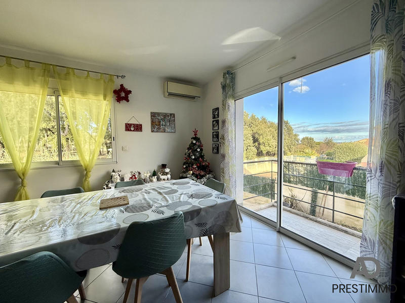 Maison traditionnelle - 70 m² - 3 pièces