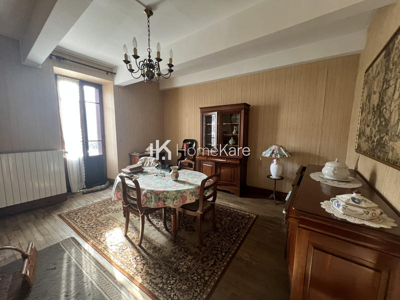 Maison - 160 m² - 5 pièces