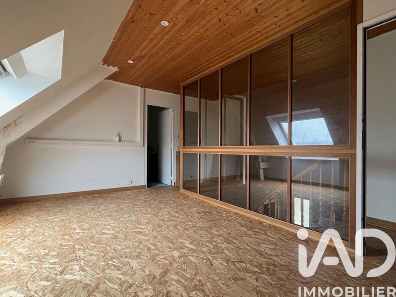 Appartement - 1 280 m² - 8 pièces