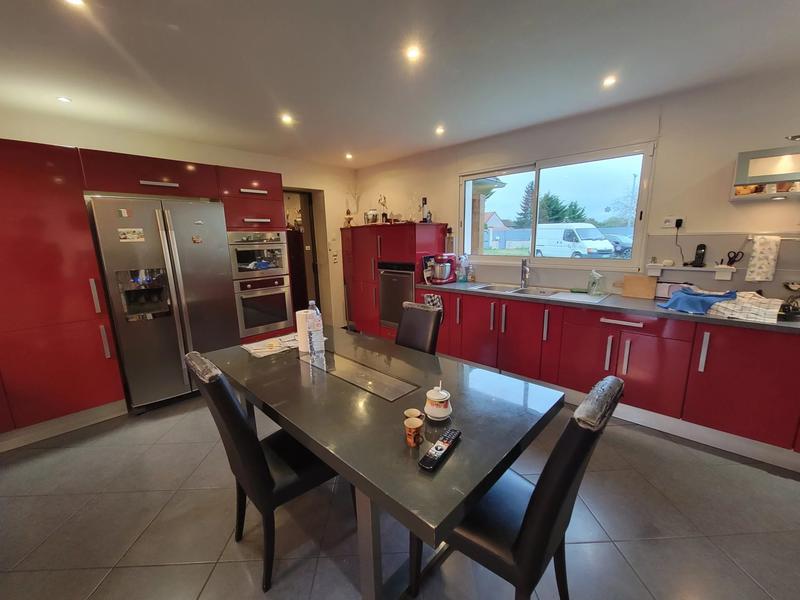 Maison - 200 m² - 5 pièces