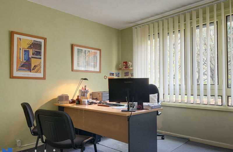 Appartement - 98 m² - 6 pièces