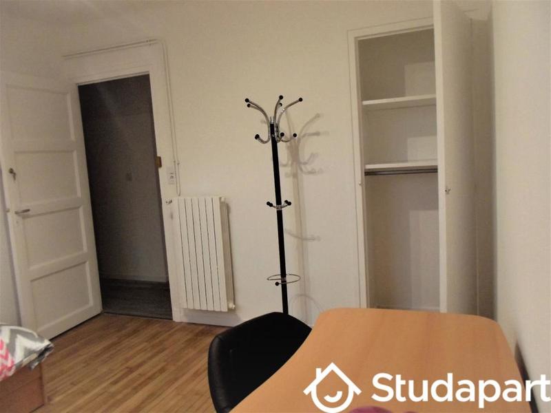 Chambre - 13 m² - 1 pièce