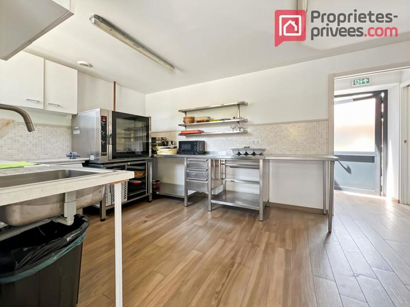 Demeure - 570 m² - 17 pièces