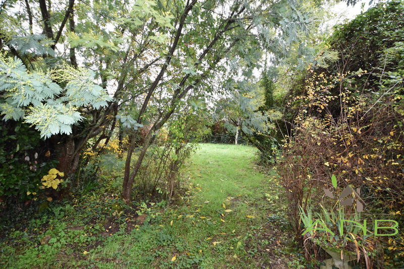 Maison - 120 m² - 9 pièces