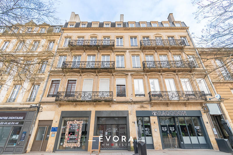 Appartement - 125 m² - 5 pièces