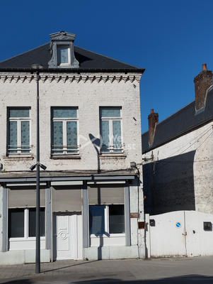 Immeuble - 150 m² - 1 pièce