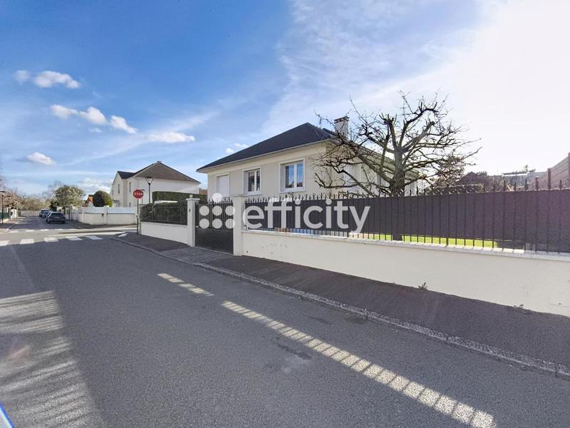 Pavillon - 145 m² - 6 pièces