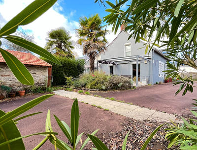 Maison - 174 m² - 5 pièces