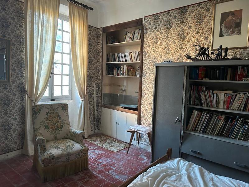 Maison - 320 m² - 8 pièces