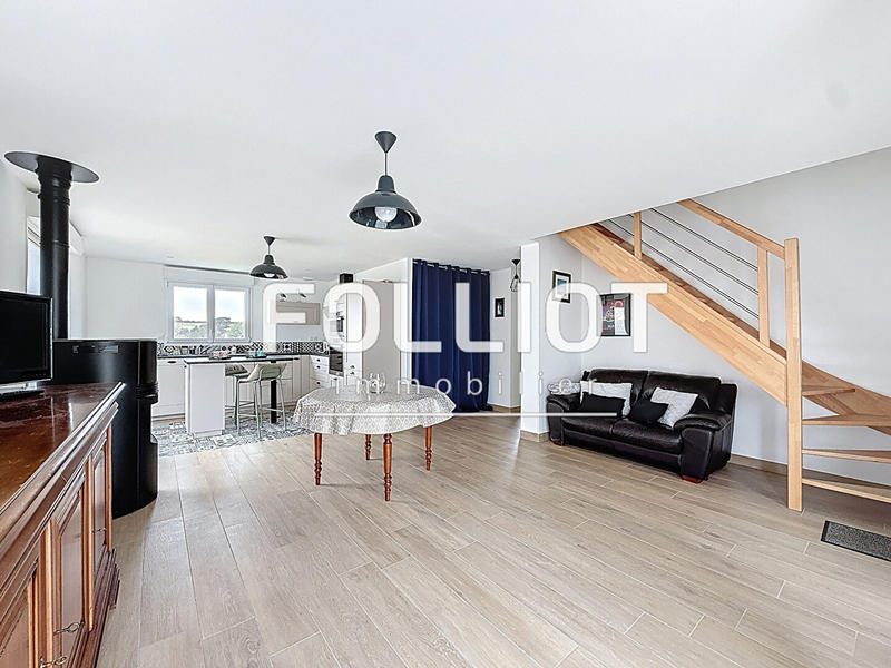 Maison - 94 m² - 5 pièces