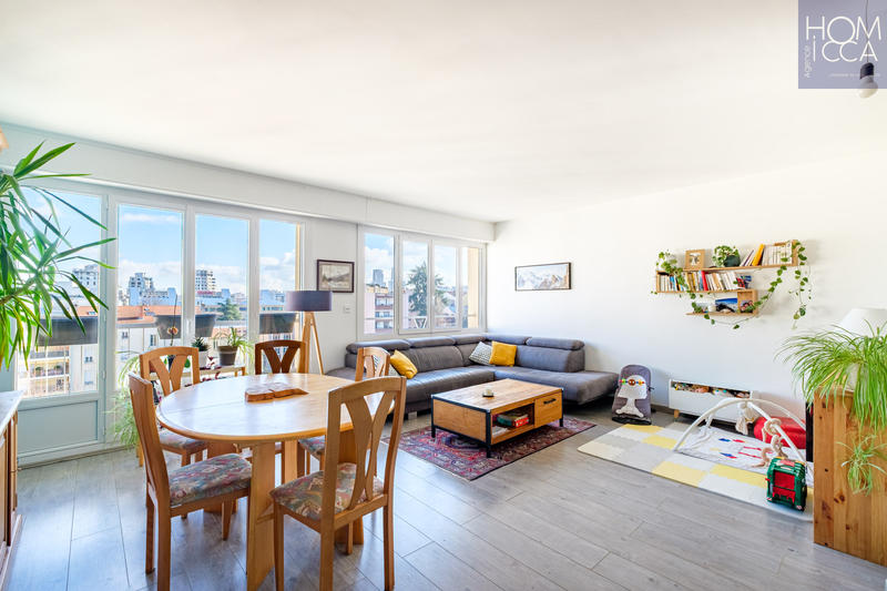 Appartement - 79 m² - 3 pièces