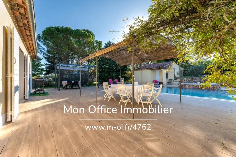 Villa - 200 m² - 7 pièces