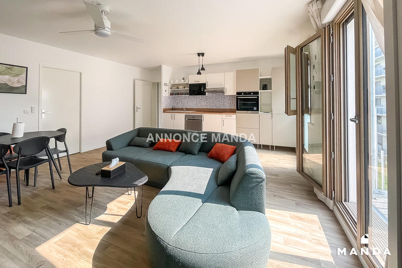 Chambre - 13 m² - 4 pièces