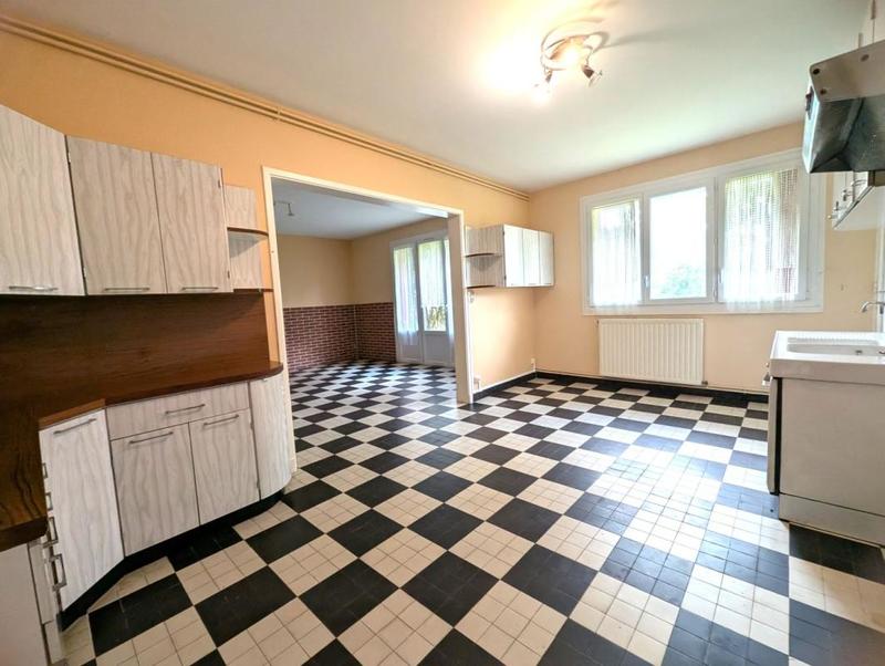 Maison - 195 m² - 7 pièces