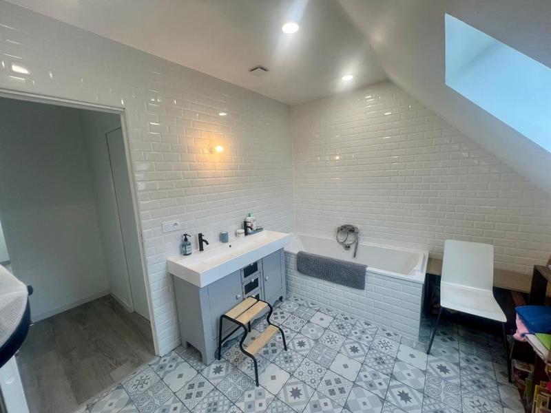 Maison - 128 m² - 5 pièces