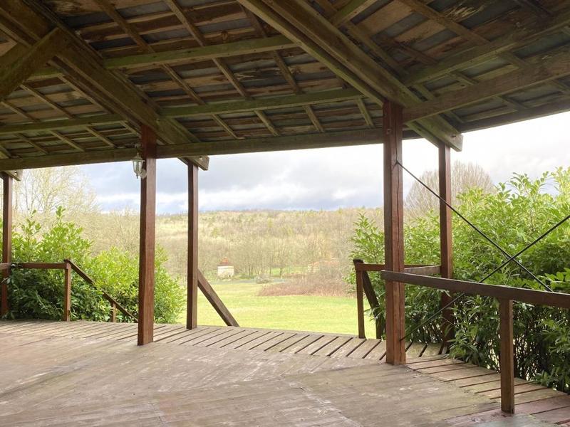 Propriété - 310 m² - 8 pièces