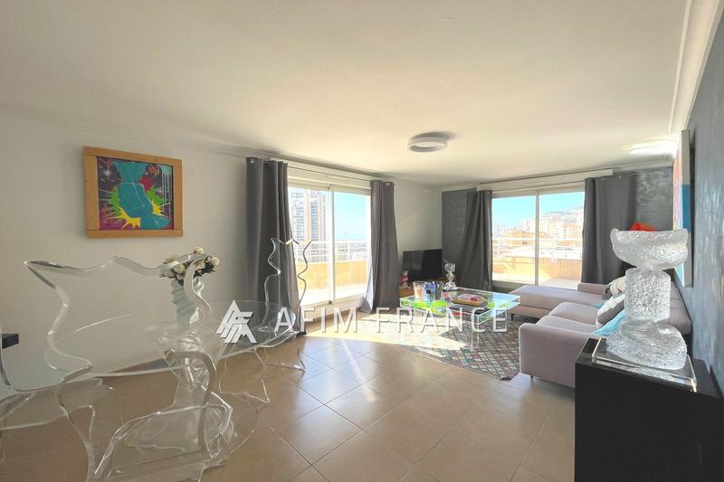 Appartement - 83 m² - 4 pièces