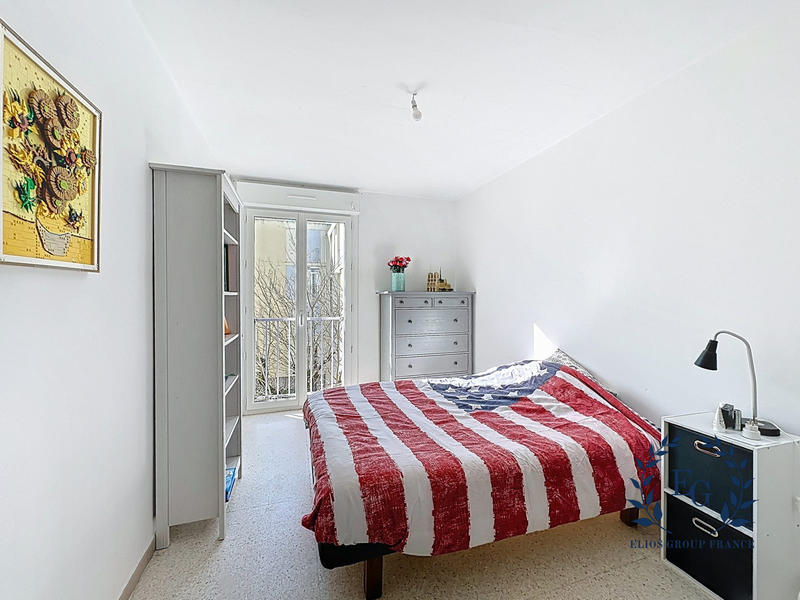 Appartement - 87 m² - 5 pièces