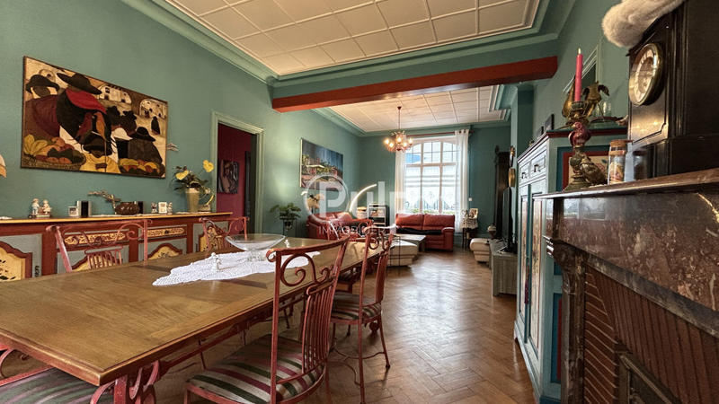 Maison bourgeoise - 358 m² - 11 pièces