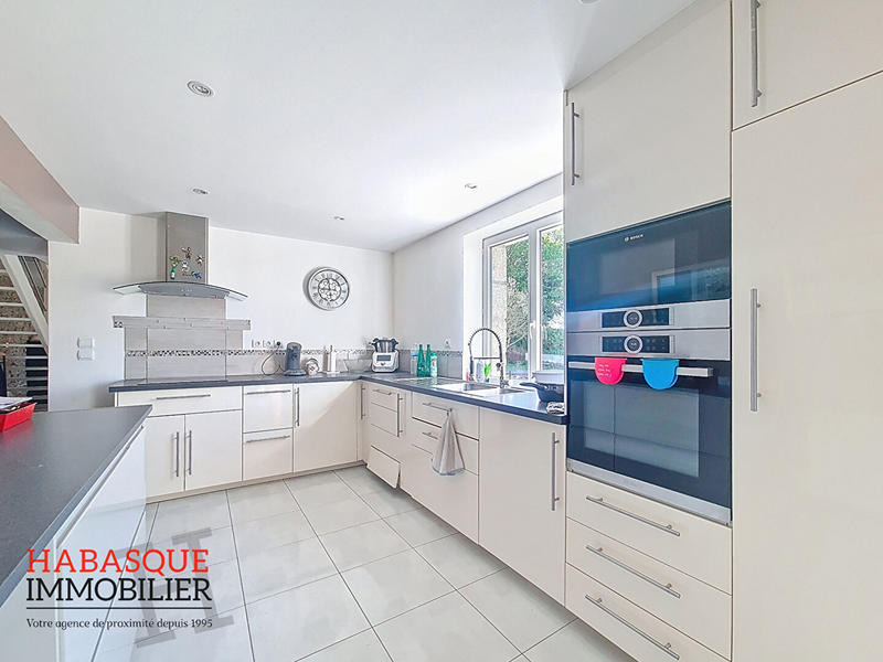 Maison - 143 m² - 6 pièces