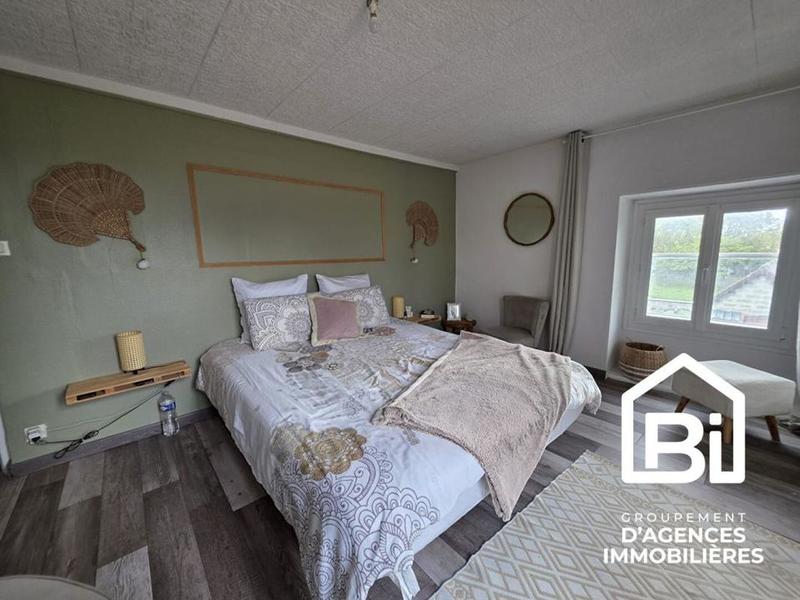 Maison - 272 m² - 11 pièces